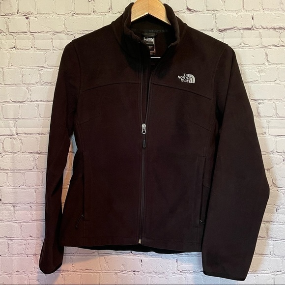 The North Face Jackets & Blazers - The North Face Like New Thick Fleece Jacket size Medium